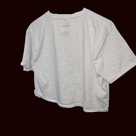 Radiate Love Cropped Tee - Picture 5 of 5